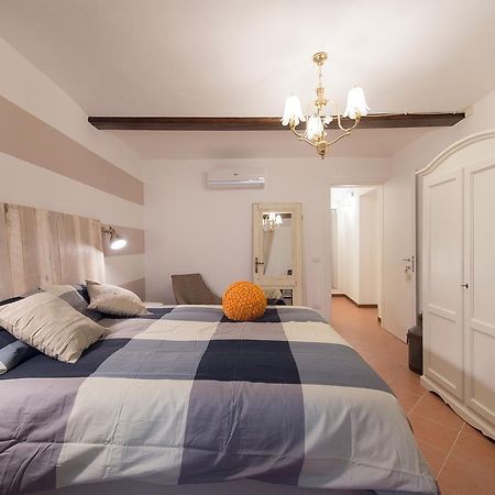Hotel La Trinuzia à Prato  Extérieur photo