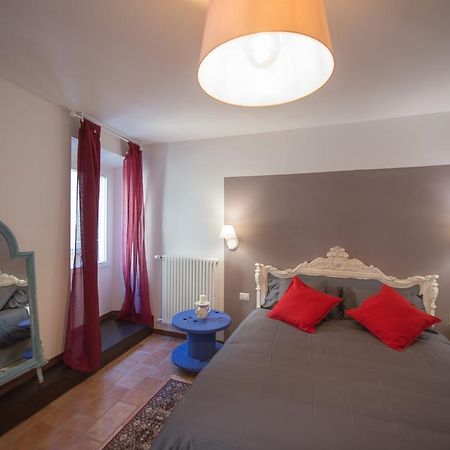 Hotel La Trinuzia à Prato  Extérieur photo