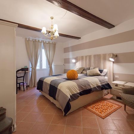 Hotel La Trinuzia à Prato  Extérieur photo