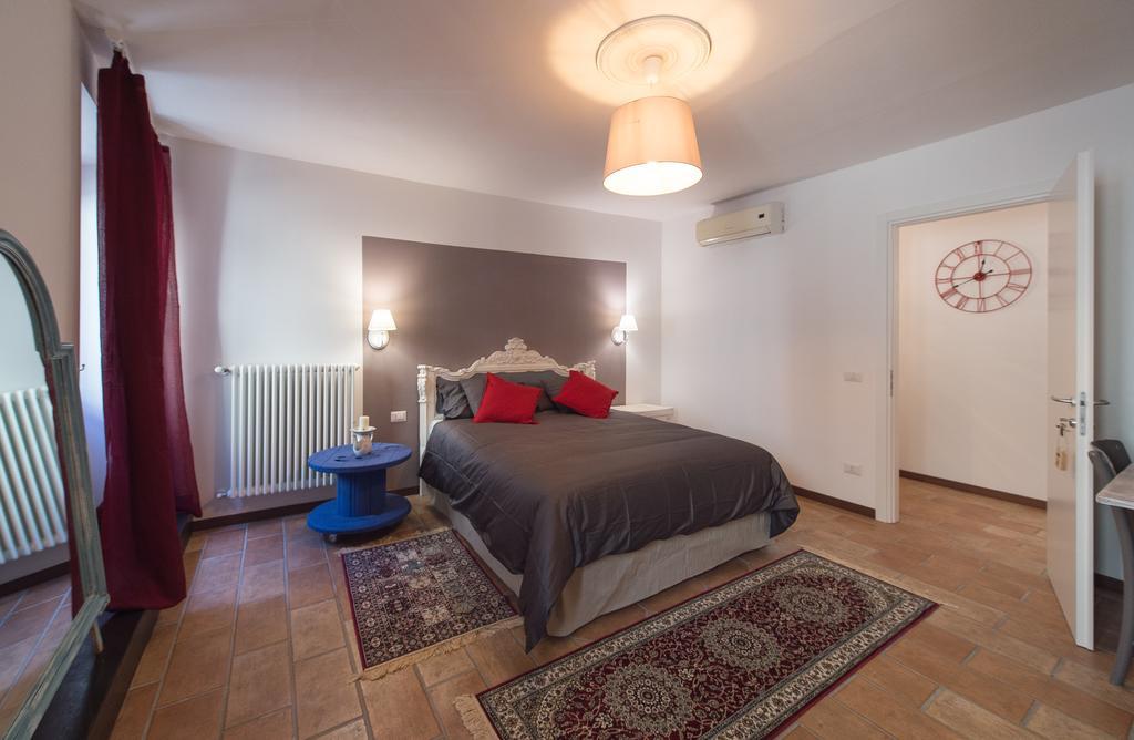 Hotel La Trinuzia à Prato  Extérieur photo