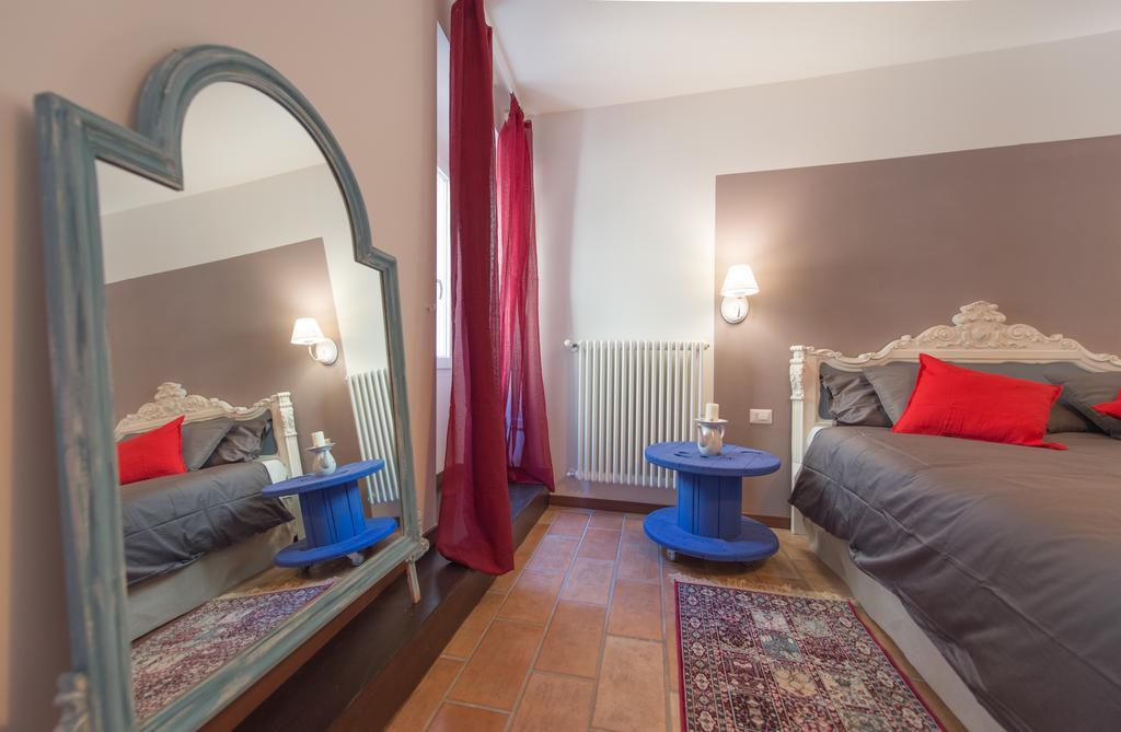 Hotel La Trinuzia à Prato  Extérieur photo